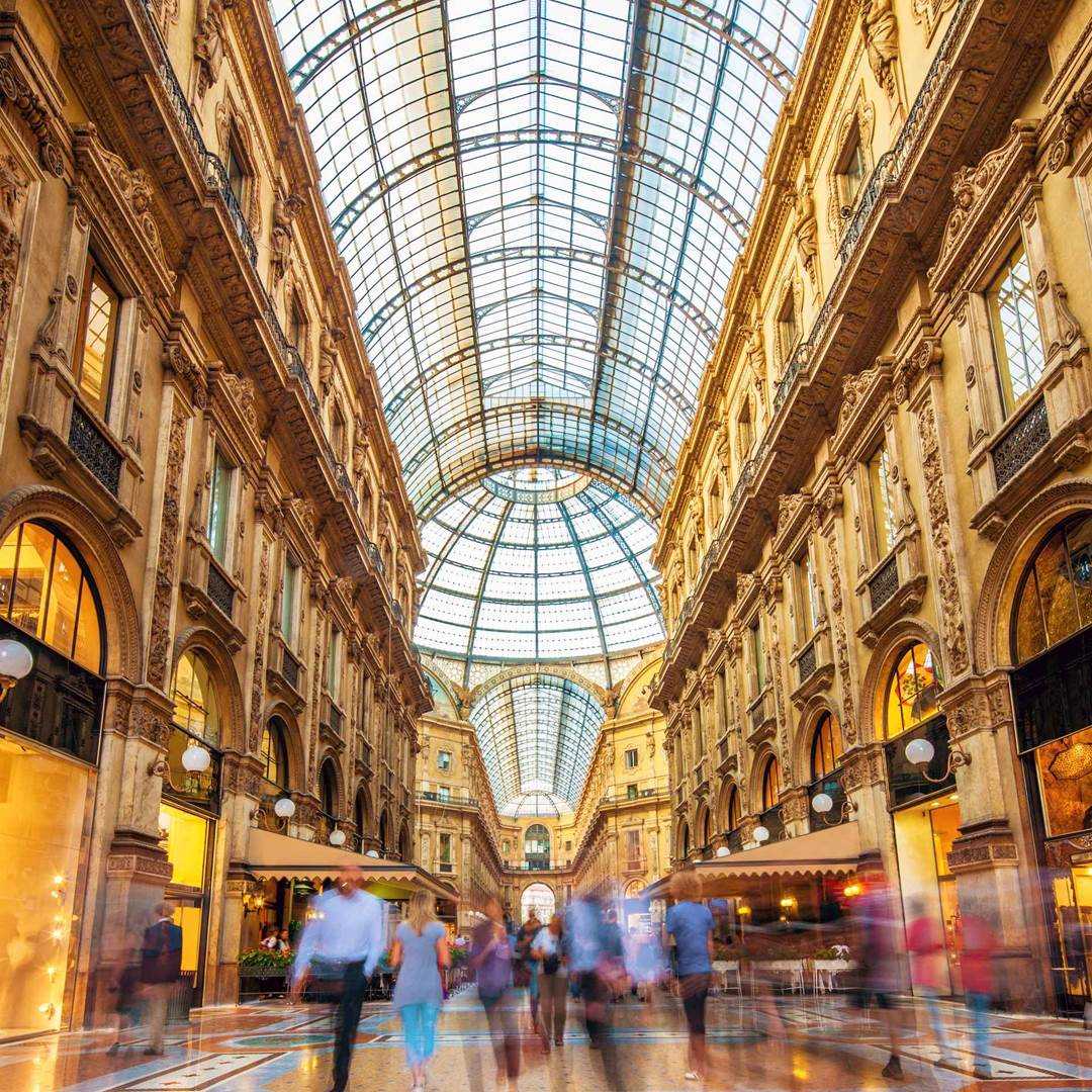 italy galleria vittorio emanuele ii in milan