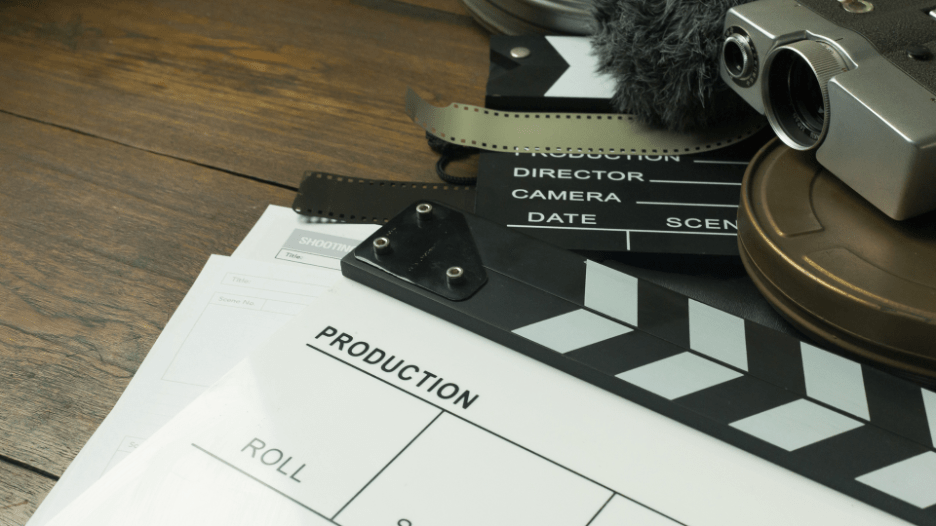 Actor interviews about high-stakes gambling scenes