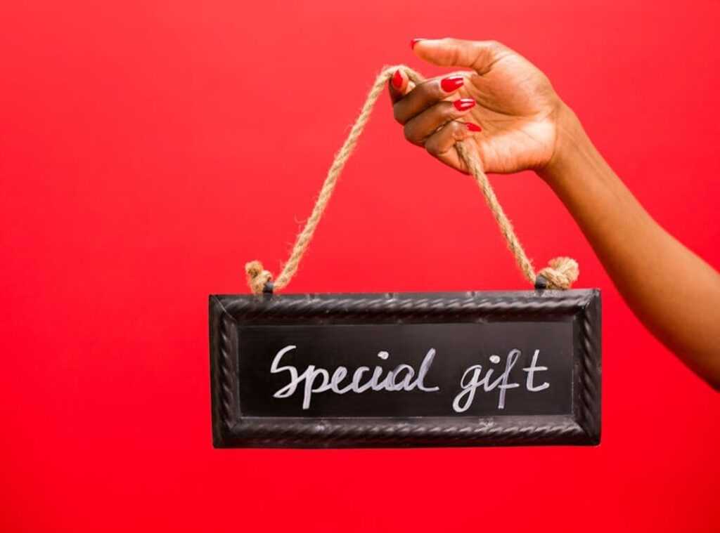 Lwspeakgift Gift Guide by Letwomenspeak